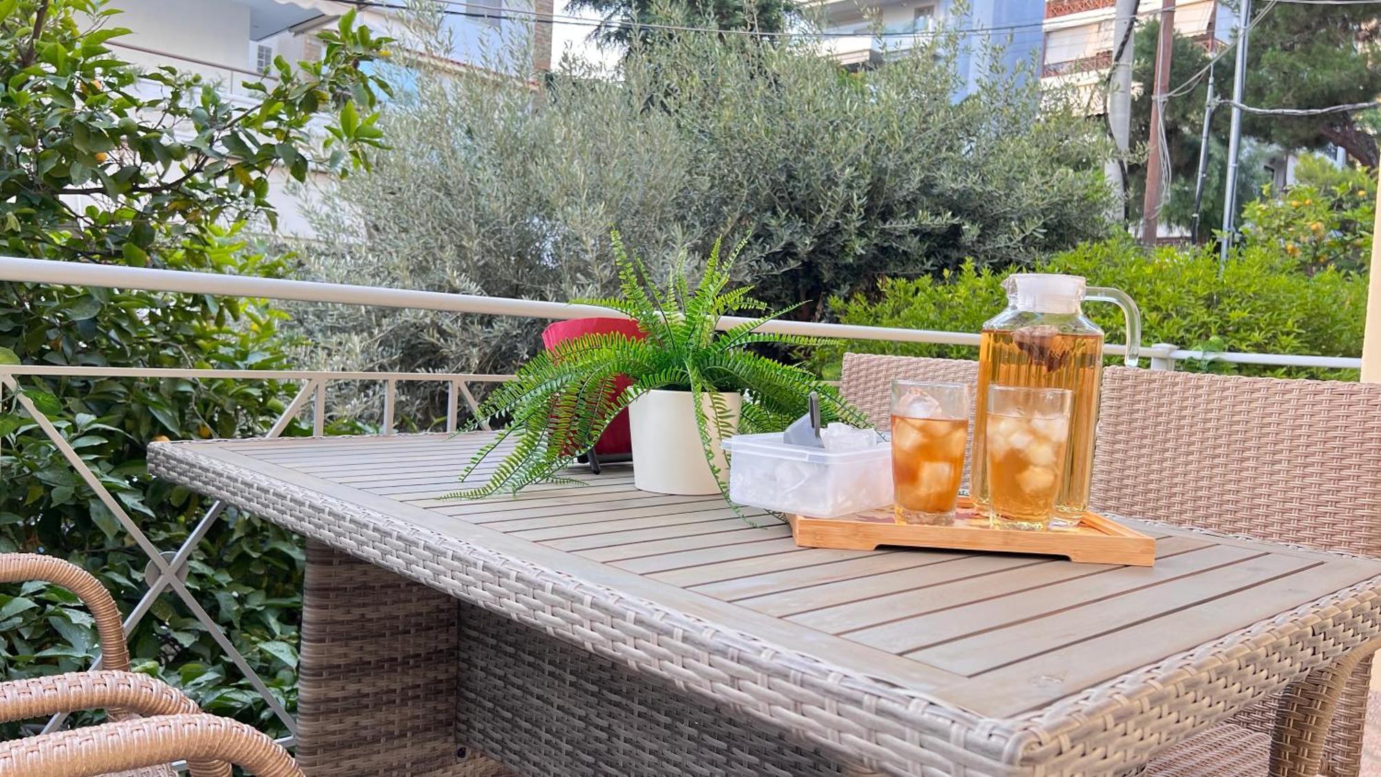 Lemon Treehouse Alimos