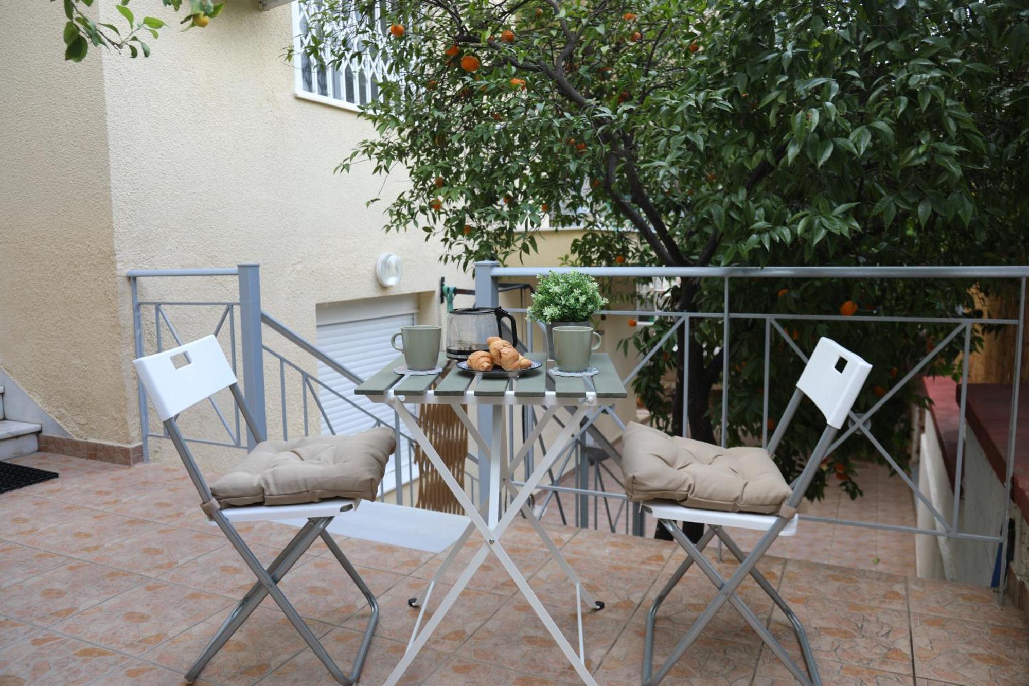 Lemon Treehouse Alimos אתונה
